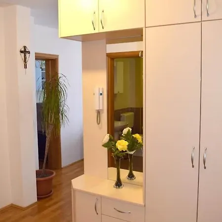 Apartman Tomislav 마카르스카